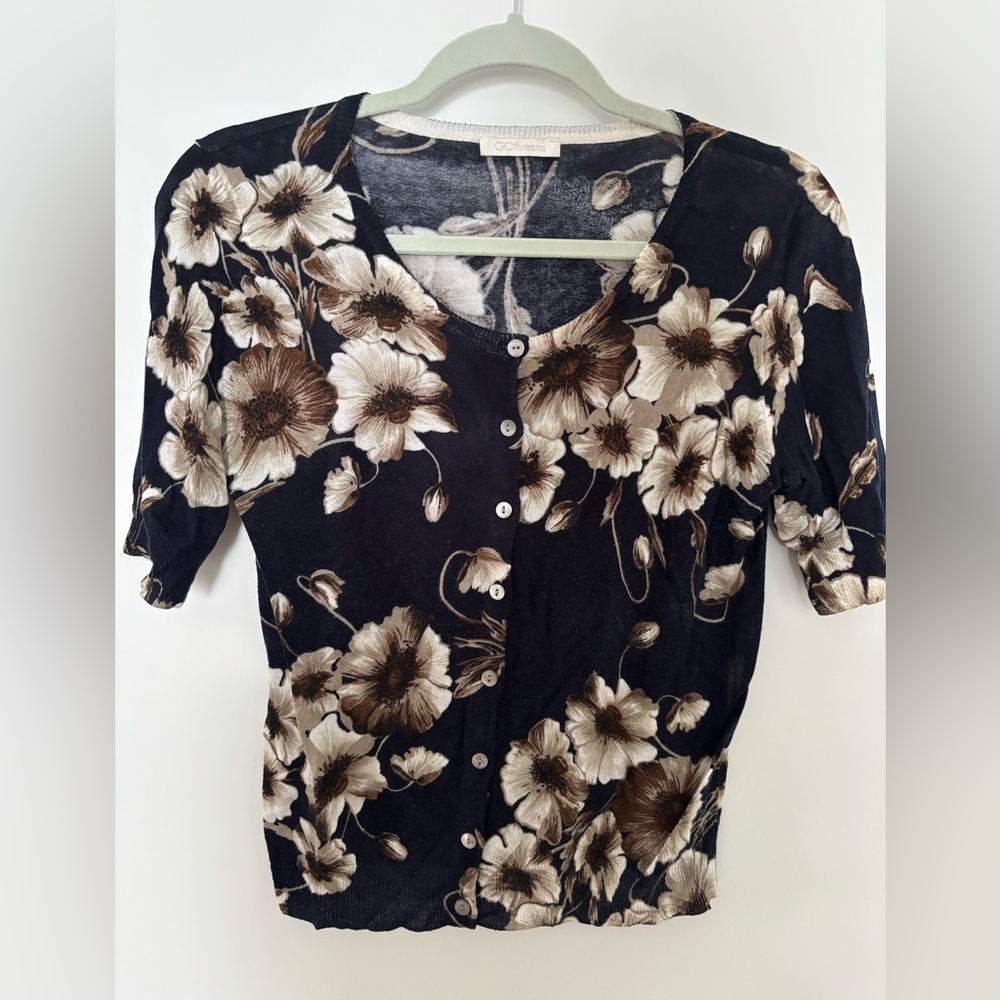 Brand GC Fontana from Italy Floral Button-Up Top